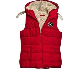 Abercrombie Kids Sherpa Lined Puffer Vest Red Girls Large